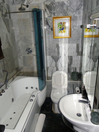 Bathroom 3, Capital Inn Ibadan, IbadanSouth-West