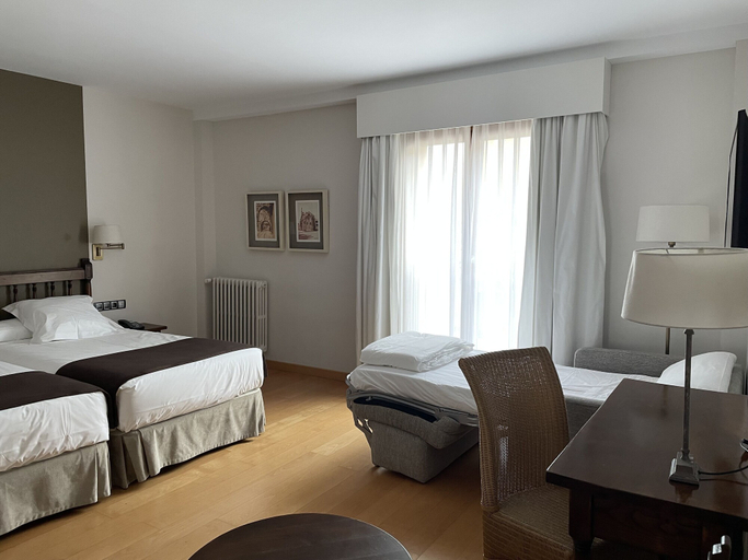 Bedroom 4, Parador de Puebla de Sanabria, Zamora