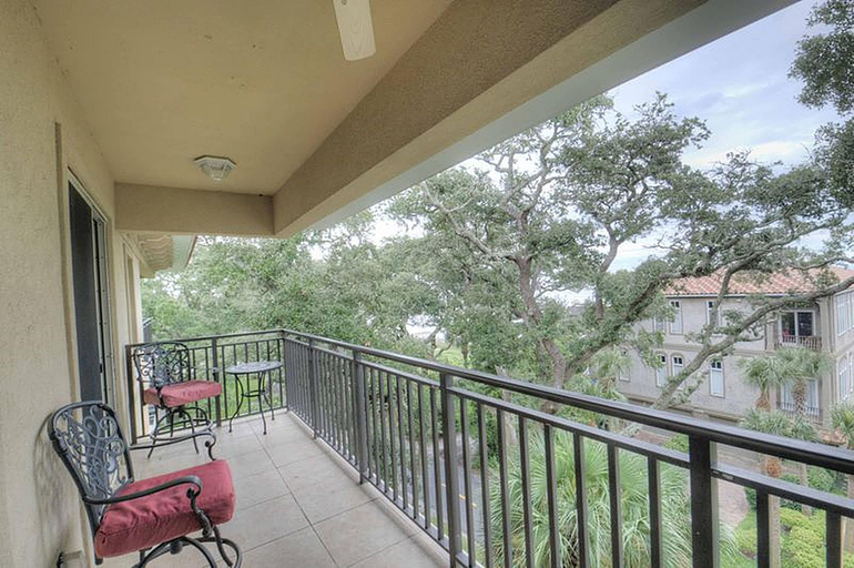 Others 5, 760 Ocean Boulevard #404 by Hodnett Cooper, Glynn