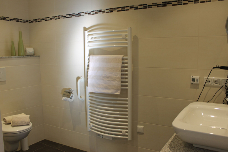 Bathroom 5, Hotel Number One, Neustadt an der Waldnaab