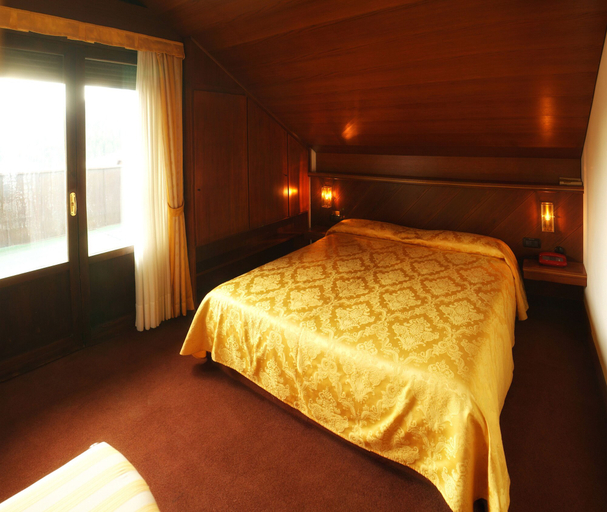 Bedroom 2, Hotel Paladin, Trento