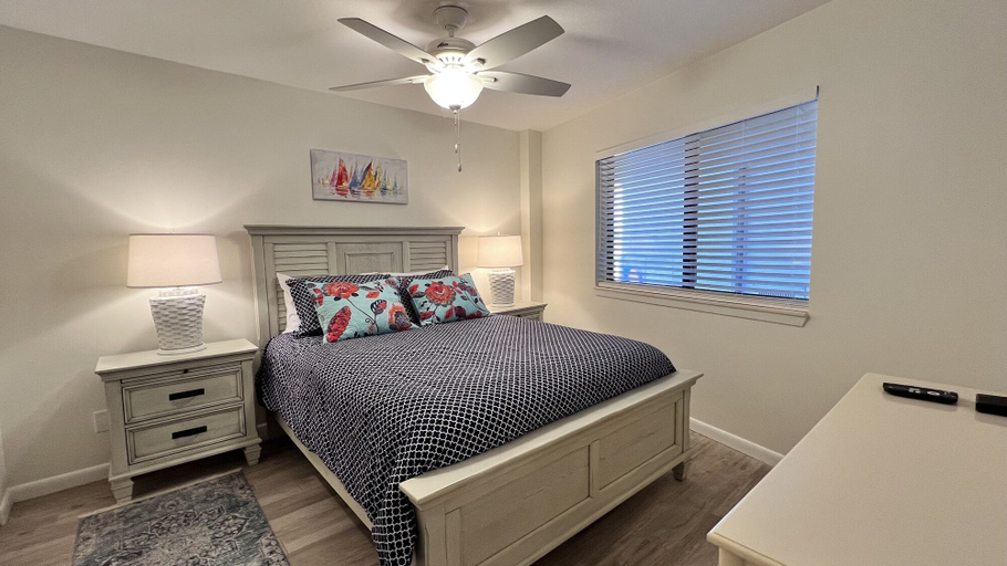 Bedroom 3, Mainsail 247, Walton