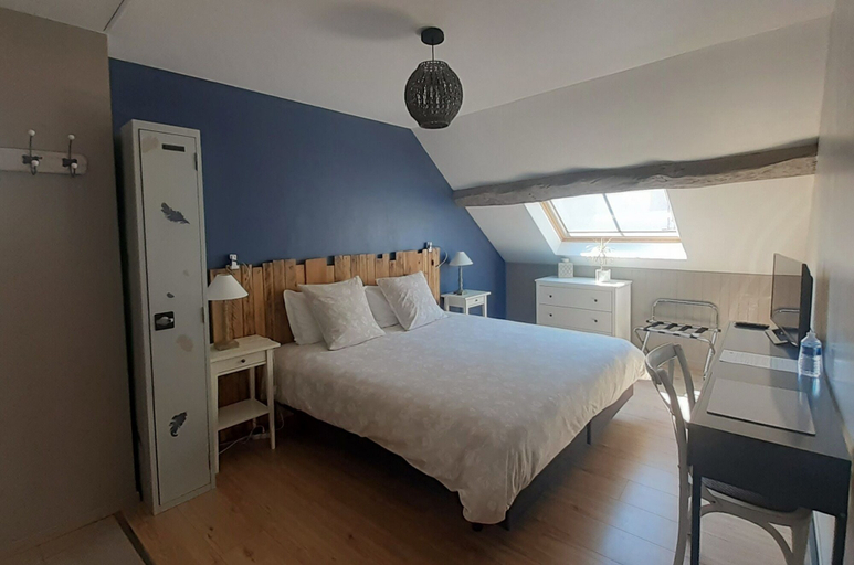Bedroom 2, Les Plumes, Côte-d'Or