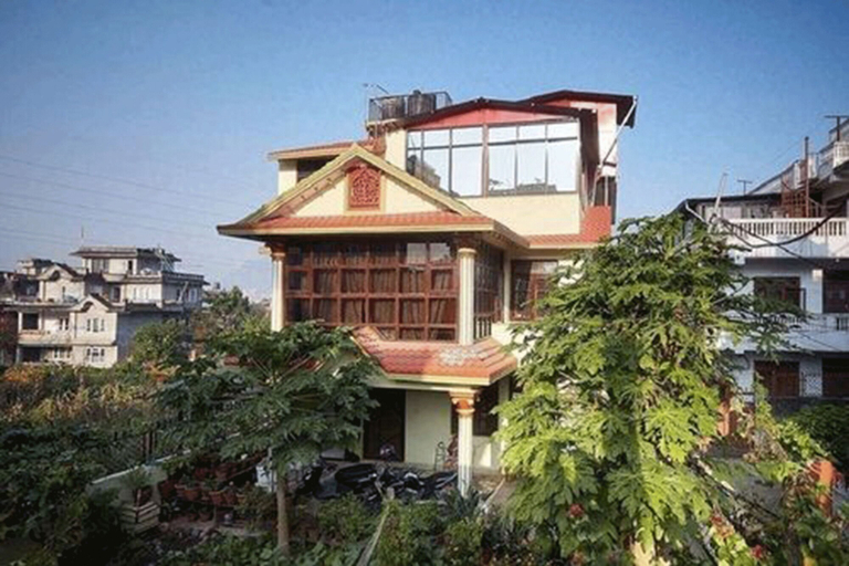 Exterior & Views