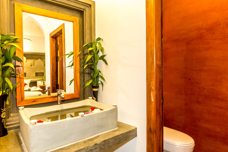 Bathroom 5, Cement Temple Boutique, Siem Reap