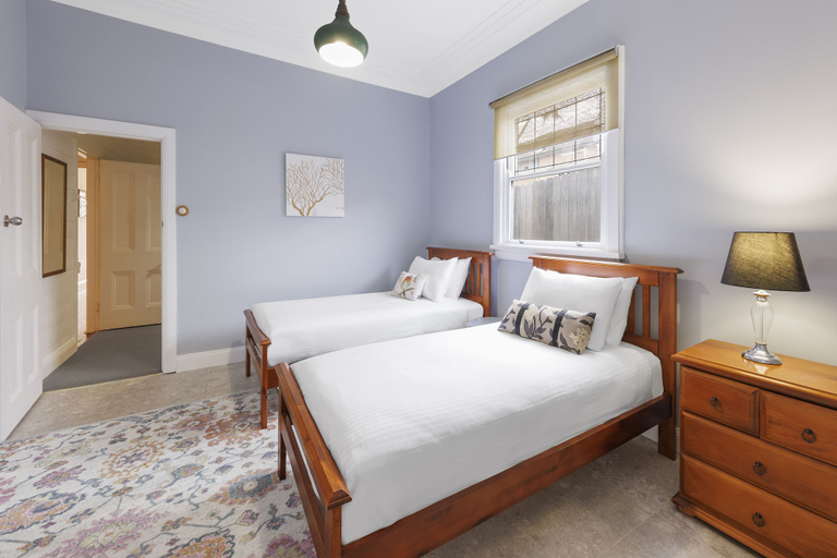 Bedroom 5, Hotel Blue & Cottages, Katoomba, Blue Mountains