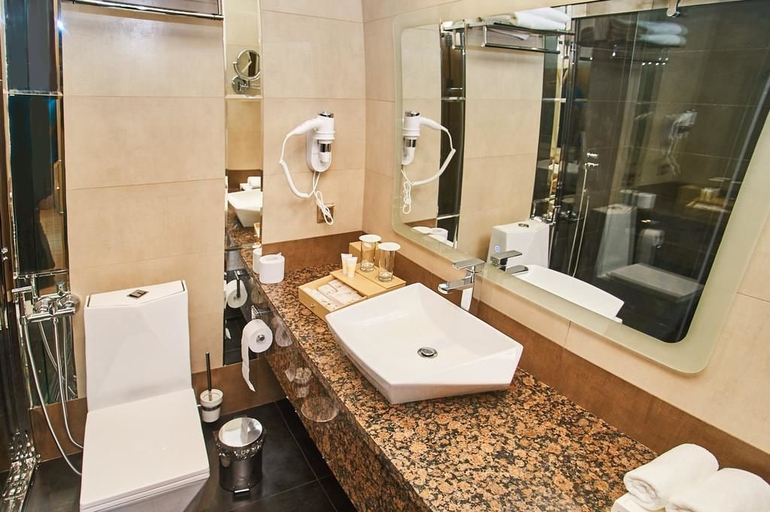 Bathroom 3, Bay Garden, Vladivostok gorsovet