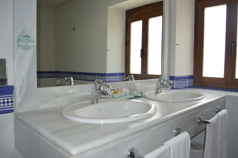 Bathroom 4, Parador De Gredos, Ávila