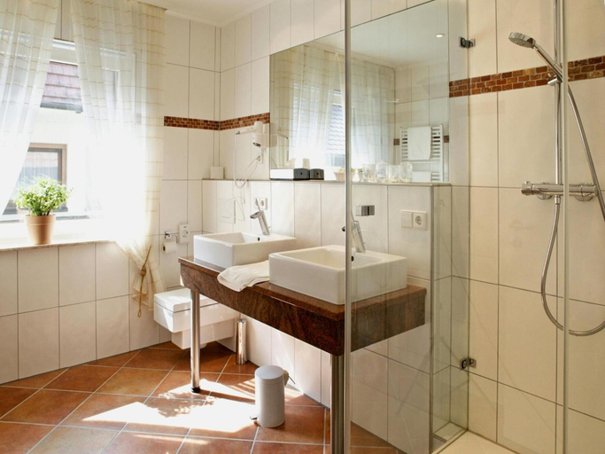 Bathroom 5, Hotel Engel, Rastatt