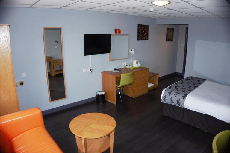 Bedroom 3, Happy Guests Lodge, Cheshire West and Chester