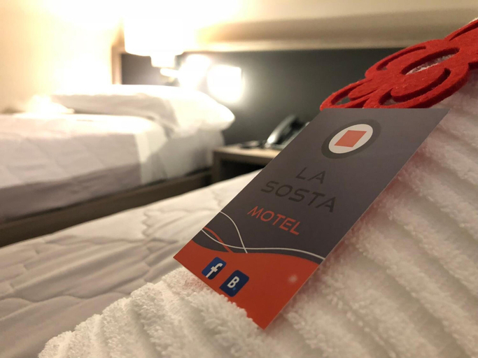 Bedroom 3, La Sosta Motel, Matera