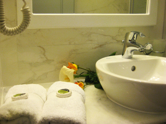 Bathroom 5, Achilles Hotel, Peloponnese
