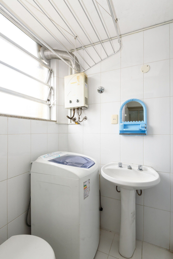 Bathroom 3, Omar do Rio - NSC1001, Rio de Janeiro