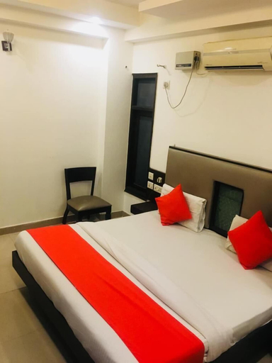 Bedroom 5, Hotel Gaylord, Delhi