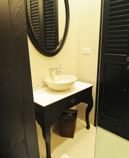 Bathroom 4, Makka, Muang Chiang Mai