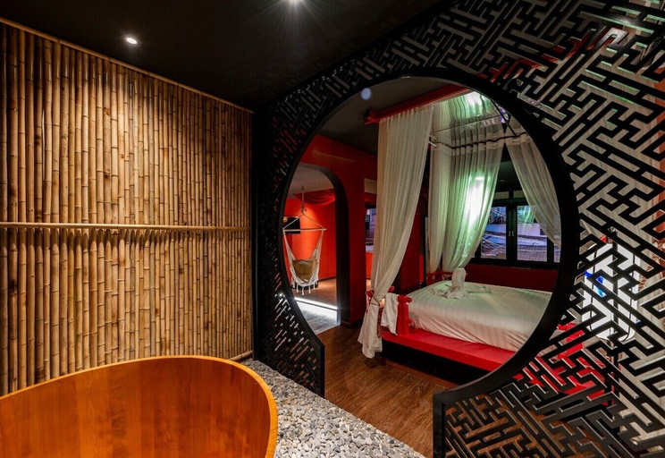 Others 4, Language Exchange Hotel 3, District 1