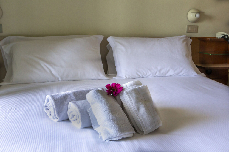 Bedroom 2, Hotel Miramare et de la Ville, Rimini