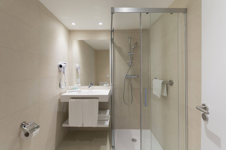 Bathroom 4, Hotel HSM Linda Playa, Baleares