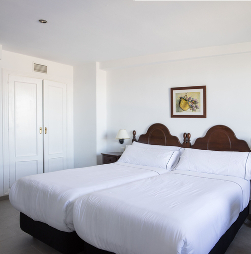 Bedroom 3, TUGASA Hotel Arco de la Villa, Cádiz