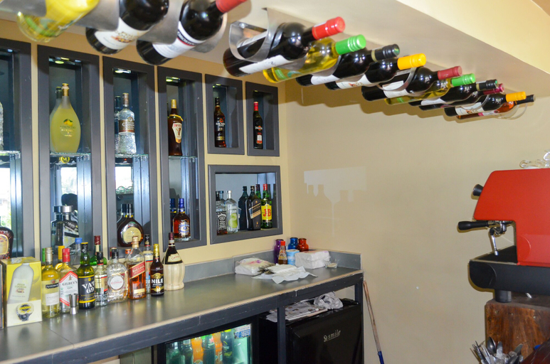 Food & Drinks 5, Dana Hotel, Kampala