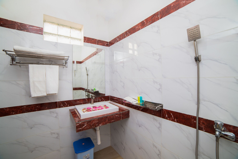 Bathroom 3, Dream Countryside Villa, Siem Reap