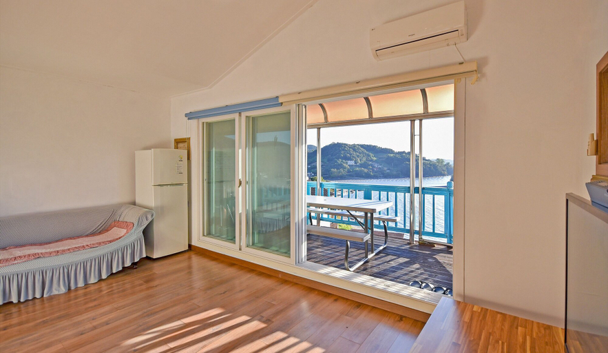 Bedroom 3, Yeosu Good Morning Pension, Yeosu