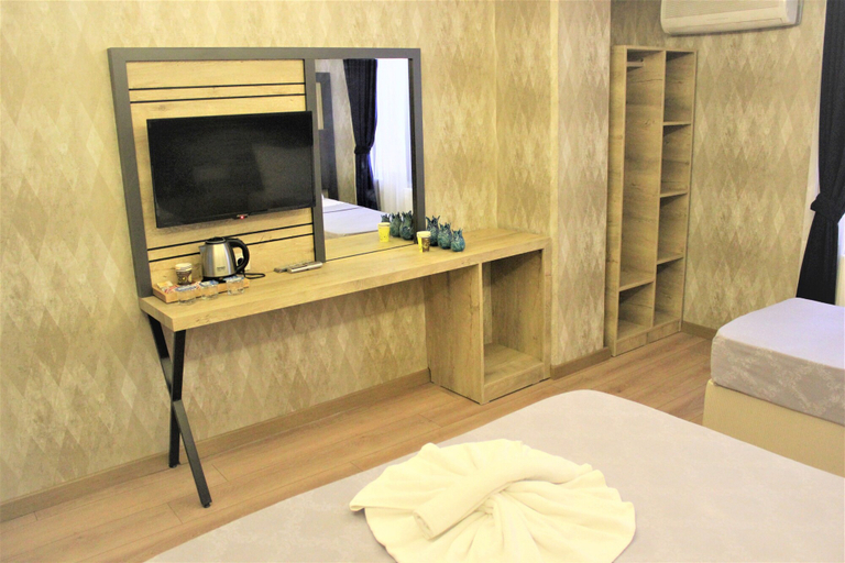 Bedroom 4, Avcilar Elit Hotel, Avcılar