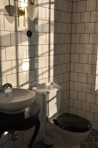 Bathroom 4, Hotel Hamngatan 27, Falkenberg