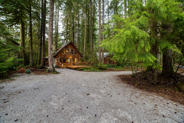 Exterior & Views 2, 35SL - A/C - Pets Ok - Fireplace - Sleeps 6, Whatcom