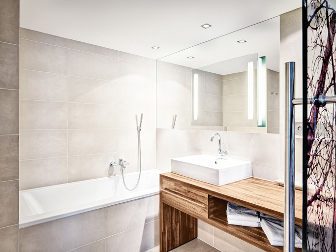 Bathroom, Grauer Bär, Innsbruck