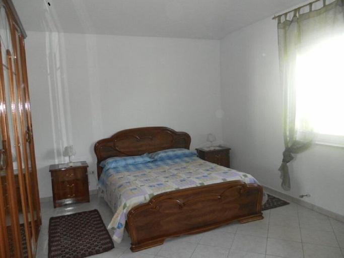 Bedroom 3, Pietro & Graziella, Nuoro