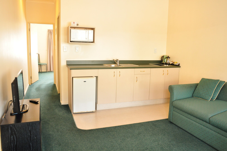 Others 5, O'Reillys Motel, Matamata-Piako