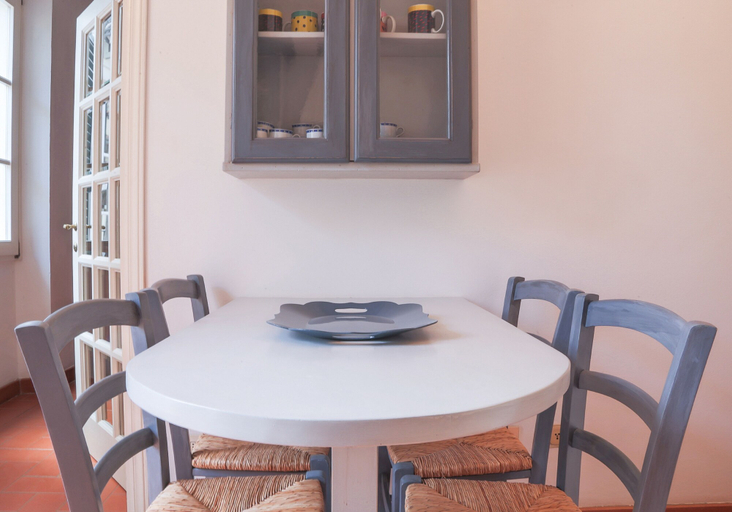 Others 5, Carlotta's Home, Florence