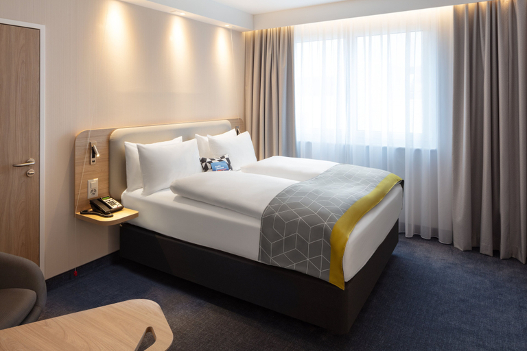 Bedroom 3, Holiday Inn Express AARBURG - OFTRINGEN, Zofingen