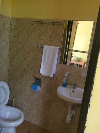 Bathroom 3, Acacia Tree Apartments, Moshi Rural