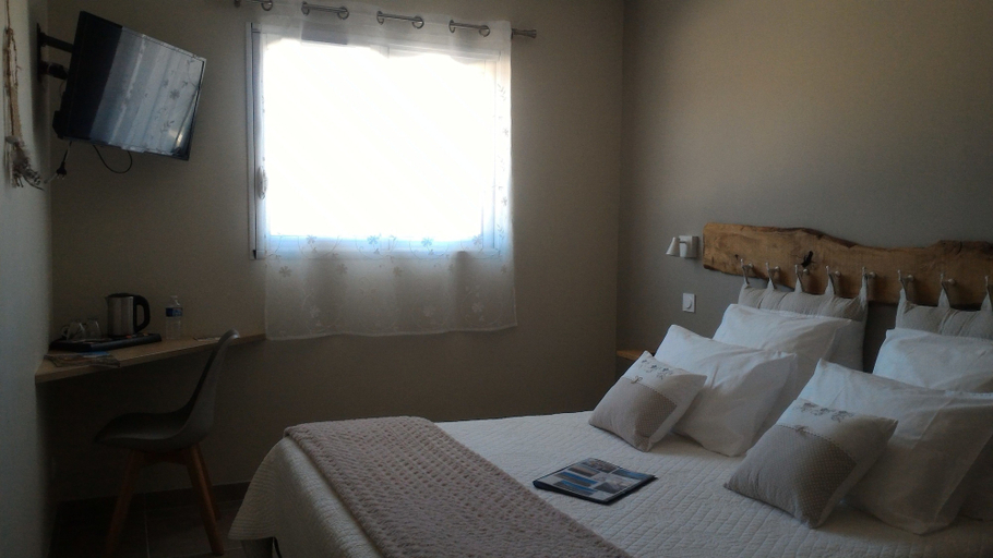 Bedroom 3, La Sarlamandre, Dordogne