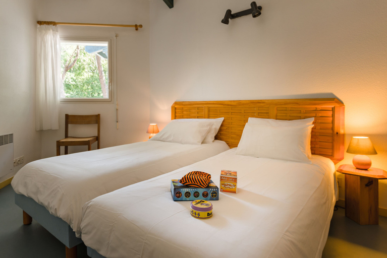 Bedroom 2, Azureva Lacanau, Gironde