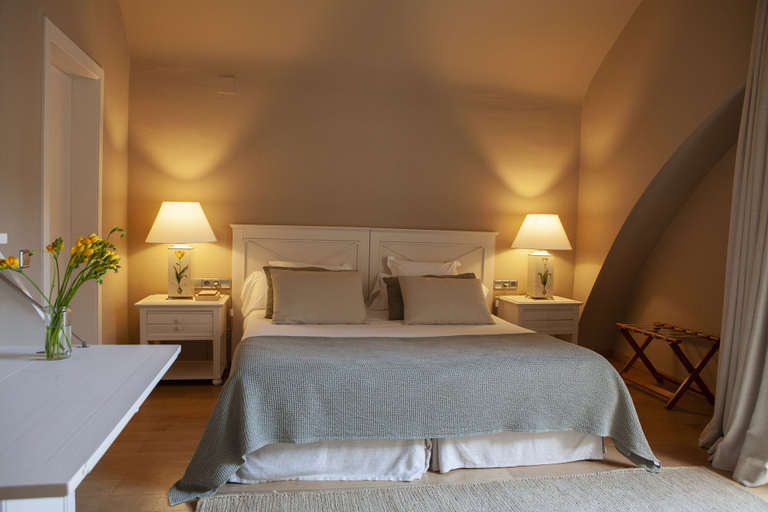 Bedroom 3, El Far Hotel Restaurant, Girona