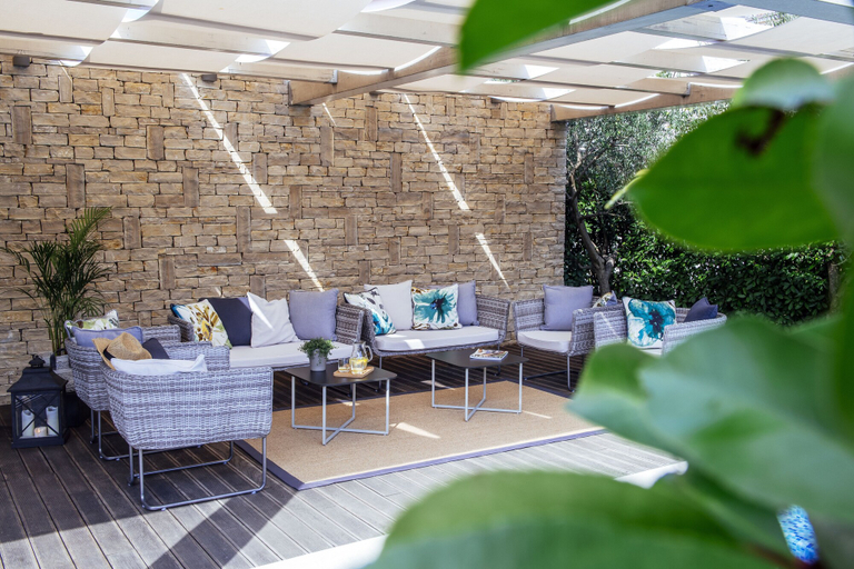 Food & Drinks 5, Villa Mirakul, Sukošan