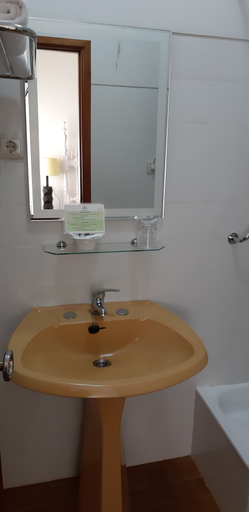 Bathroom 5, Hotel Vila Esteves, Monção