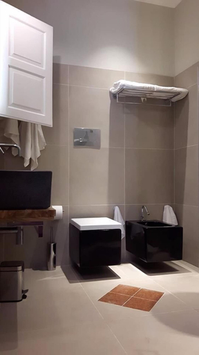 Bathroom 5, Le Stanze di Villa Labruto, Messina