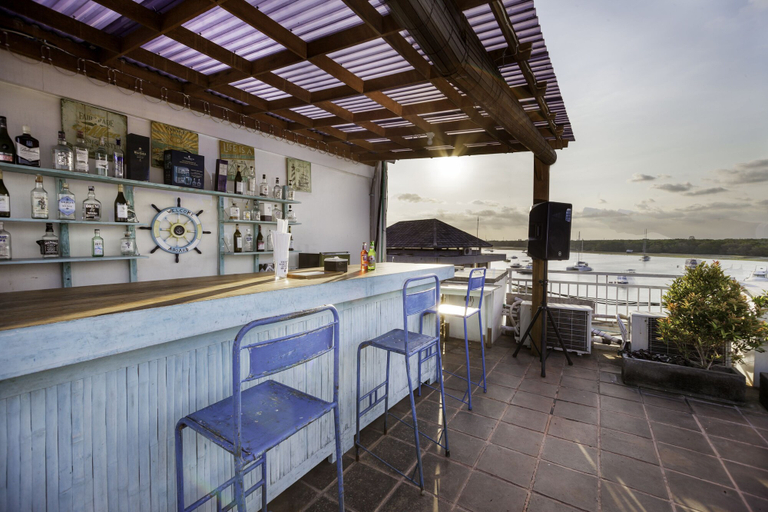 Food & Drinks 4, Paras Paros Marina Lodge, Denpasar
