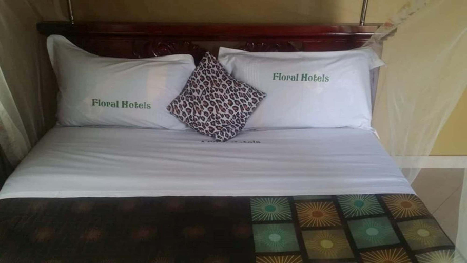 Bedroom 2, Floral Hotel, Busiiro