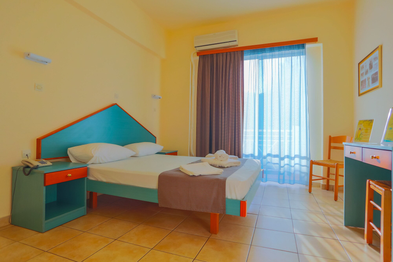 Bedroom 2, Filoxenia Hotel Apartments, South Aegean