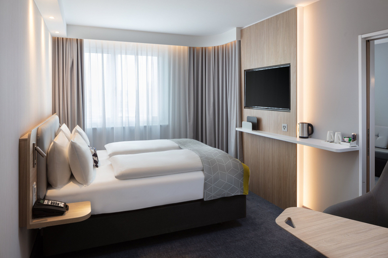 Bedroom 3, Holiday Inn Express AARBURG - OFTRINGEN, Zofingen