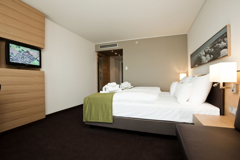 Bedroom 3, Atlantic Hotel Kiel, Kiel