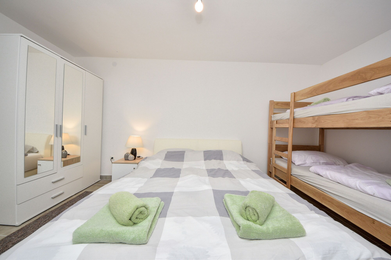 Bedroom 3, Apartmani Robi i Kristina, Obrovac