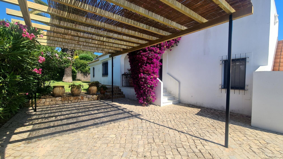 Exterior & Views 2, Dunas Douradas Beach Villa, Loulé