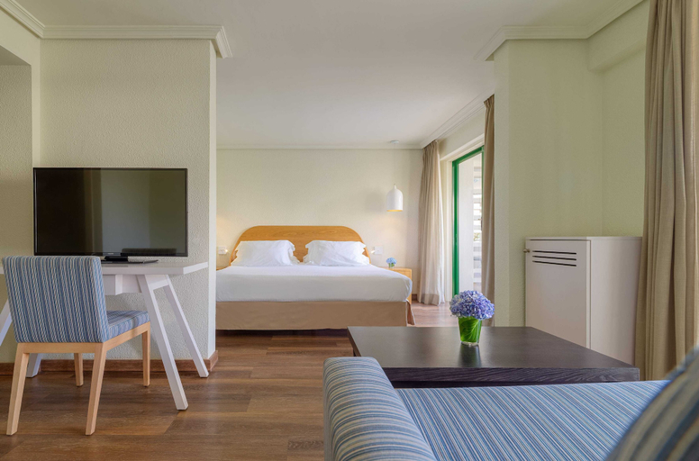 Bedroom 4, H10 Tenerife Playa, Santa Cruz de Tenerife