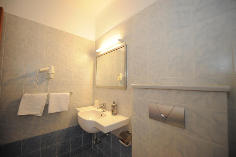 Bathroom 4, Golden View Studios, South Aegean